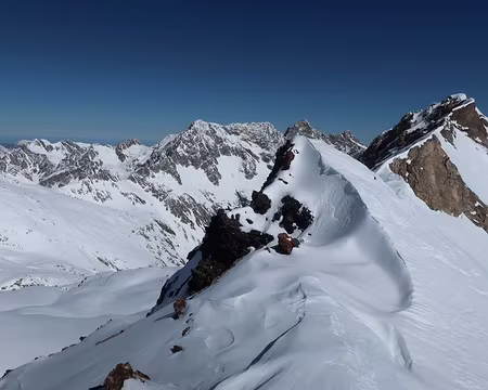 2019-04-13_14 Montée au Pic d'Estaragne
