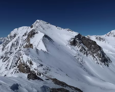 2019-04-13_17 Au sommet du Pic d'Estaragne, face nord du Campbieil