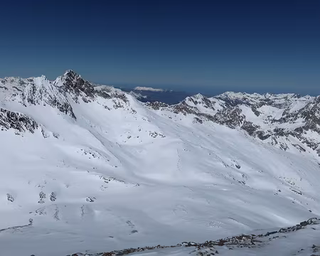 2019-04-13_21 Au sommet du Pic de Campbieil, le Pic Long