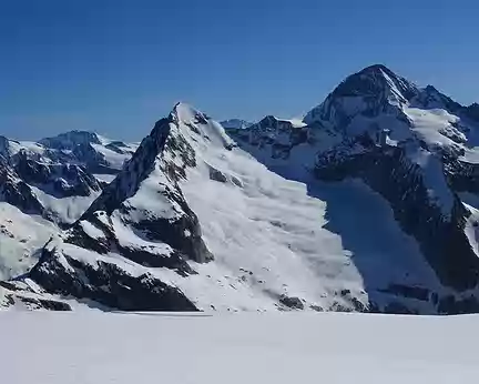Ski Rando Aletschhorn 4jours (57) Le SchinHorn, gravi en 2012 avec le CAF, et l'AletschHorn