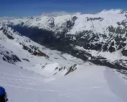 Ski Rando Aletschhorn 4jours (9) tout en bas, le parking