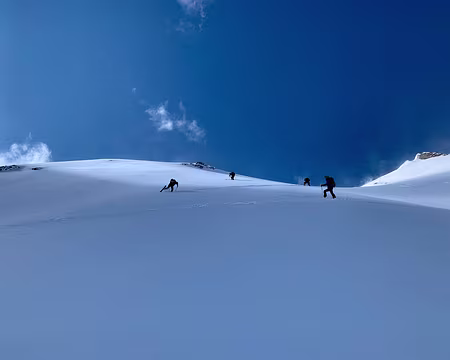 32-IMG_4564 Après un bout de descente, deuxième montée au col