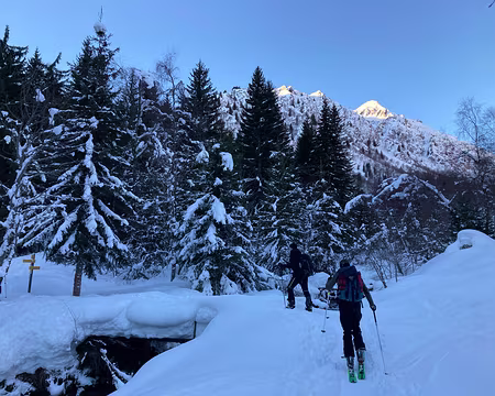 IMG_0746 16 janvier 2022 départ dans le vallon du Tépey pour le Mont Rond et la cime du Sambuis