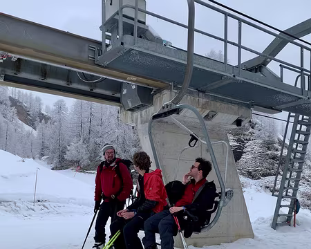 IMG_4850 2e montée car on avait le temps, pause sur le télésiège arrêté