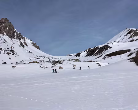 003 Nous laissons les collègues qui vont vers le col de Portiola