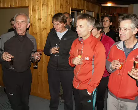 PXL019 Nicolas (lui faut-il 2 coupes pour se souvenir!?), Anne-Laure, Pascal, Alain