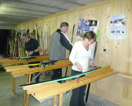 Chapelle08 038 Le soir : On prend soin des planches