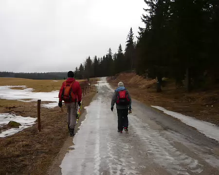 Chapelle08 066 1 km toujours pas de neige.