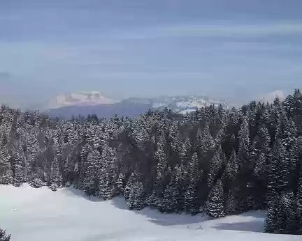 DSCF5160 avec vue sur le Mont Blanc (à droite)