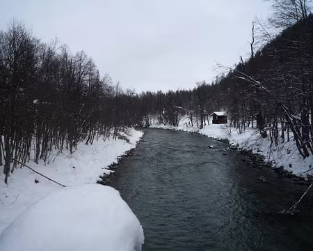 PXL019 Ici coule une rivière ...