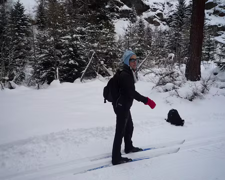 PXL034 Zoé teste le sans bâtons ....... elle assure comme une pro