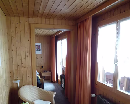 PXL047 C'est une chambre d'hôtel .....