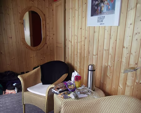 PXL048 ... avec ptit salon et tout et tout ....