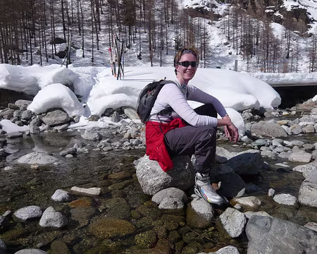 PXL016 Pique-nique dans la rivière