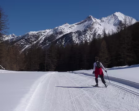 PXL022 Maintenant dans la vallée de Lillaz