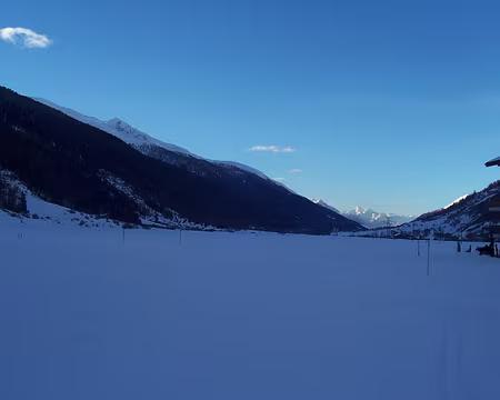 8. Le jour tombe vite.