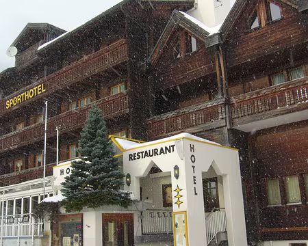 PXL026 chambres avec balcon - notre luxueux hôtel suisse