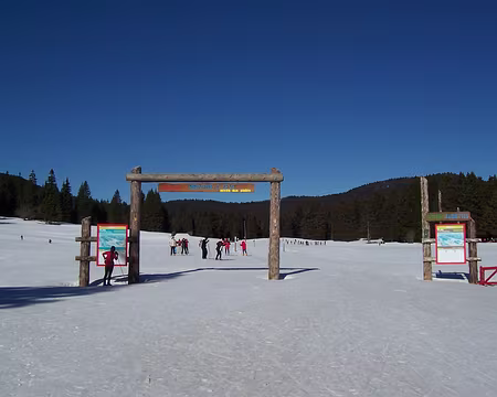 12 Le ciel est toujours aussi bleu au moment du départ