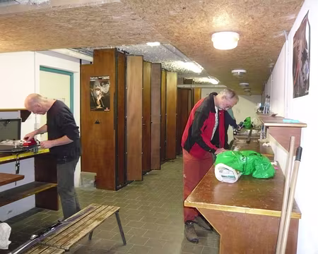 PXL006 Le soir, on entretient son matériel.