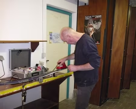 PXL007 les hommes au repassage