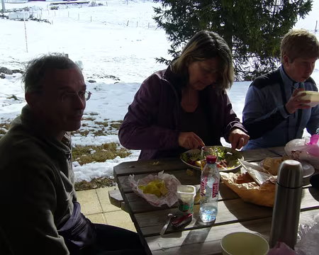 PXL028 et Jean-Louis, déjeuner au soleil de midi.