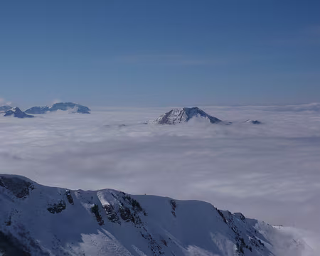PXL027 Quelques îles de ci de là.