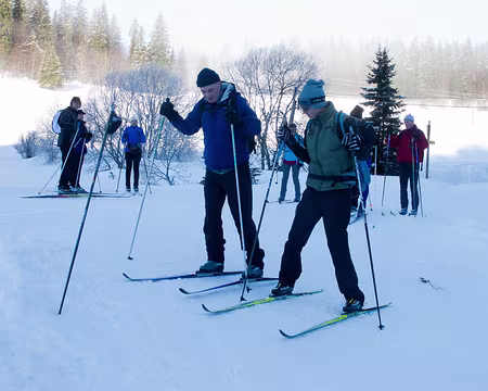 Stage ski de fond Janvier 2012 on lève un ski,