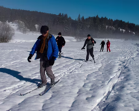 Stage ski de fond Janvier 2012 Bernard ne se laisse pas distancer