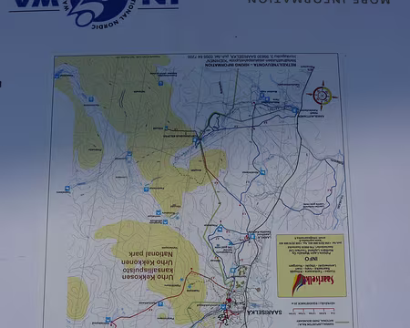 P1020542 L'été, les finlandais font de la marche nordique, c'est logique