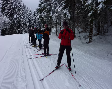 2014-02 Jura Suisse 06 Le groupe prêt à faire des exercices