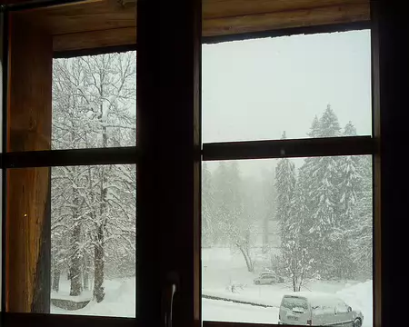 PXL021 On hésite à repartir dans la tempête (aux Granges Bailly)