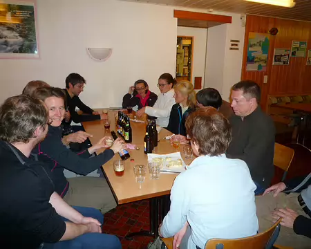 PXL025 Une soirée animée après bien des aventures pour certains ...