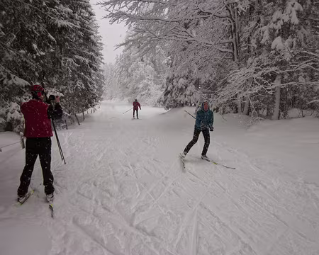 PXL015 Jour du départ, nous skions sous la neige.