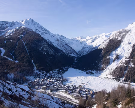 P3082171 Cogne vu depuis Gimillan
