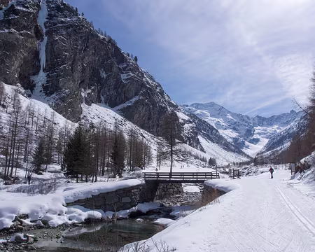 P3082275 Le pont de Valeille