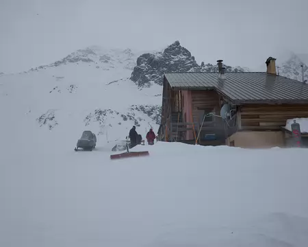 08 Refuge de la Blanche