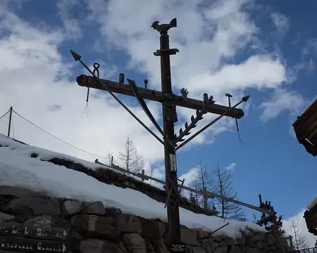 13 Autre croix à Saint-Véran