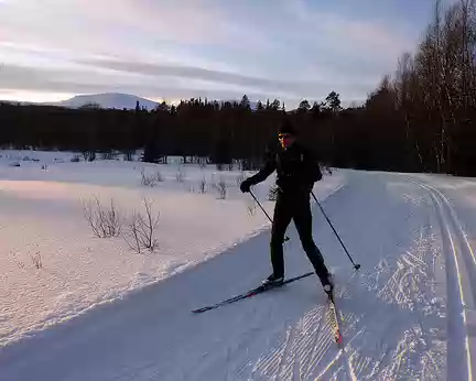 2016-02 funäsdalen 40 Coucher de soleil pour le retour au bercail