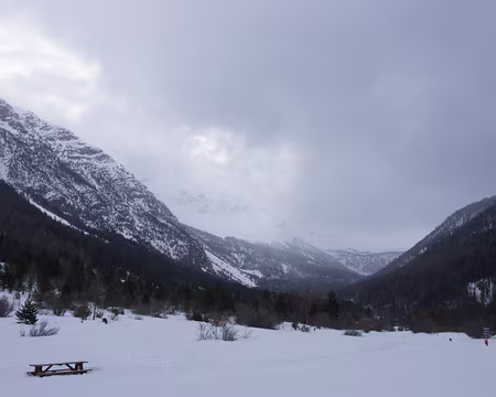 P3131350 Dimanche matin, le Pic de Rochebrune se cache dans un nuage neigeux
