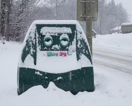 010_P1131204 Dimanche matin il neige, même le container est un peu triste...