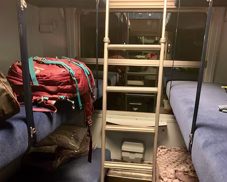 01-IMG_9002 Jeudi 4/02, et hop, le train de nuit pour un week-end en montagne !