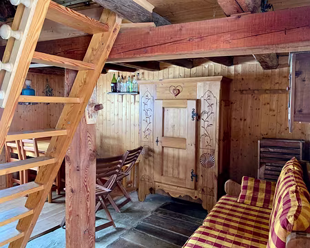 48-IMG_9084 Pause déjeuner dans un petit chalet à Foncouverte