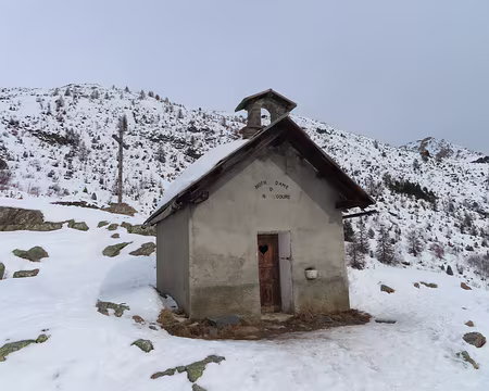IMG_7894 Petite chapelle au dessus de Névache en remontant la Clarée.