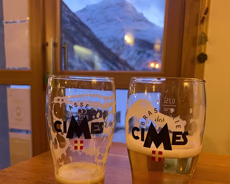 IMG_3917 Une bière des Cimes face aux cimes