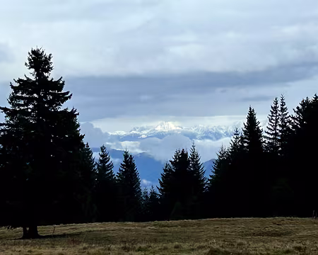 38-IMG_8758 La petite ouverture du jour sur les Alpes