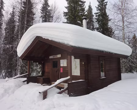 2024-02 Akäslompolo 04 Cabane de Tammitupa très isolée