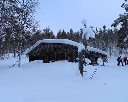 IMG_9852 Premier passage à Kotamaja, ils ont de bonnes boissons chaudes aux crowberries (camarines noires en français, vous connaissez ?). Ne pas confondre avec...