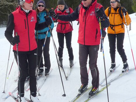 2019-03 Chapelle-des-Bois Sylvie A, Valérie B, Bernadette P, détail sortie