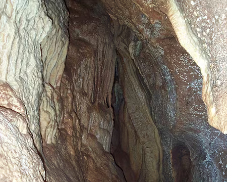 0002 CONCRÉTIONS - Gour