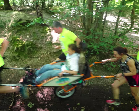 PXL001 Oui, c'était du trail aussi, et je n'ose pas montrer par où ils sont passés, juste pour le fun...tout en gardant un rythme de 10km/h...
